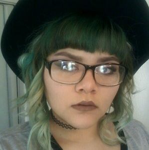 Meet your Posher, Abreanna